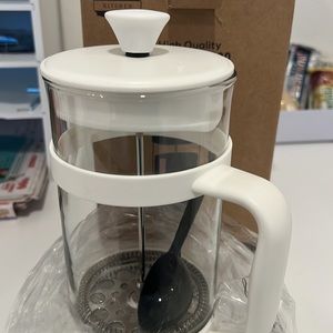 High quality French Press in white , 32oz